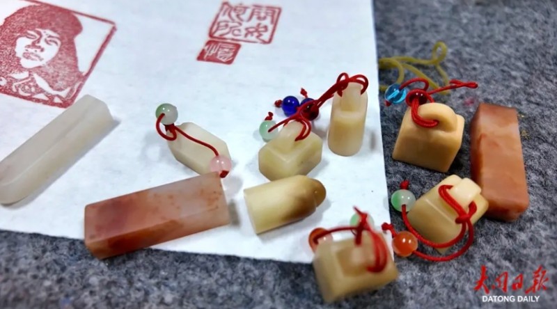 老手艺&ldquo;雕&rdquo;出新品位！探访大同赵氏篆刻，一刀一印，皆是传承~