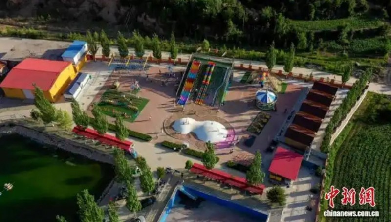 图为周家村儿童乐园。刘笃效 摄