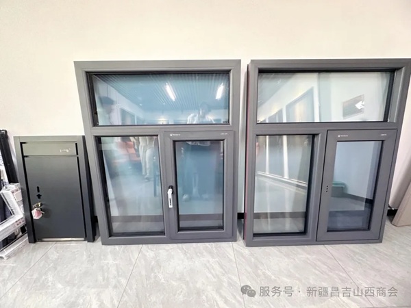 新疆昌吉山西商会走访新疆霖崧商贸有限公司并授牌