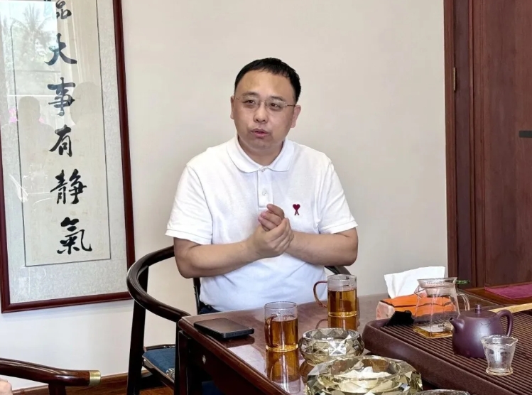 海南省工商联专职副主席刘峰松一行莅临海南省山西商会调研指导