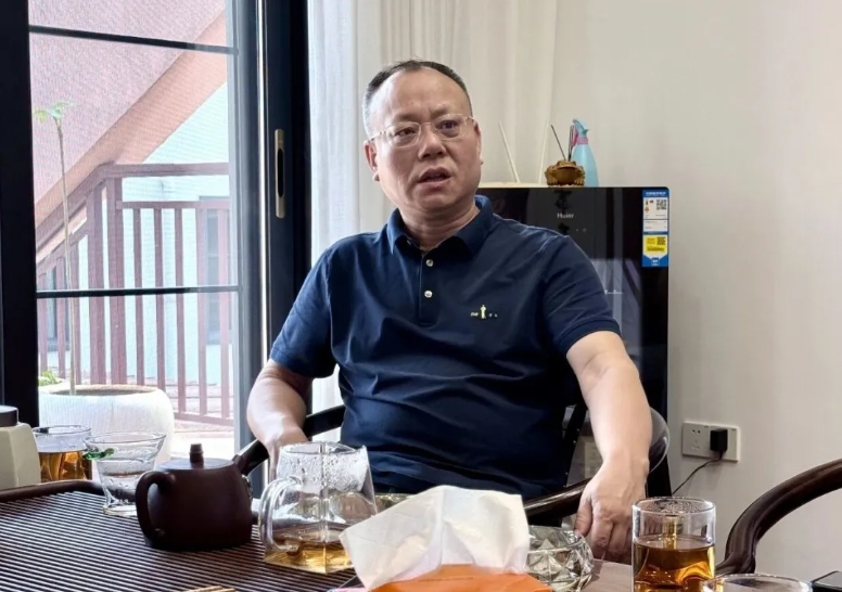 海南省工商联专职副主席刘峰松一行莅临海南省山西商会调研指导