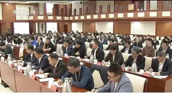 晋南钢铁集团总裁张天福参加全国民营经济代表人士专题宣讲活动